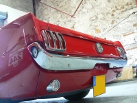 ahhh, la Mustang!