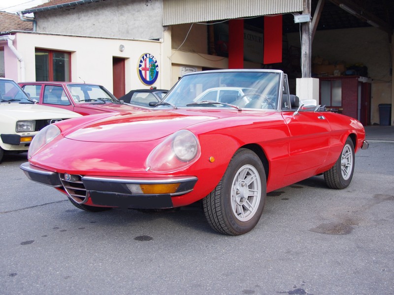 alfa romeo spider 2000