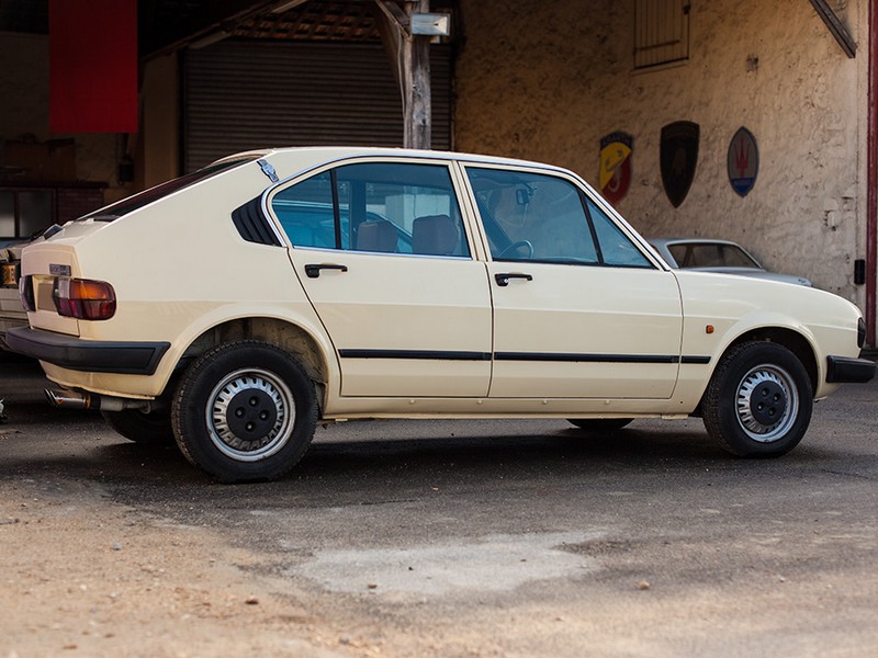 Garage Espace Century V 233 Hicule 224 Vendre Alfa Romeo